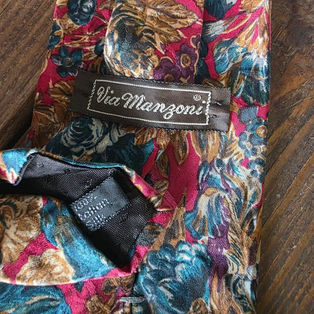 Via Manzoni 100% Italian Silk Floral Tie Necktie flowers Watercolor